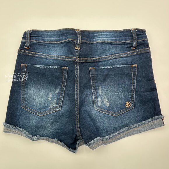 Indigo Rein Dark Wash Distressed Denim Shorts Size 7 - Picture 2 of 3